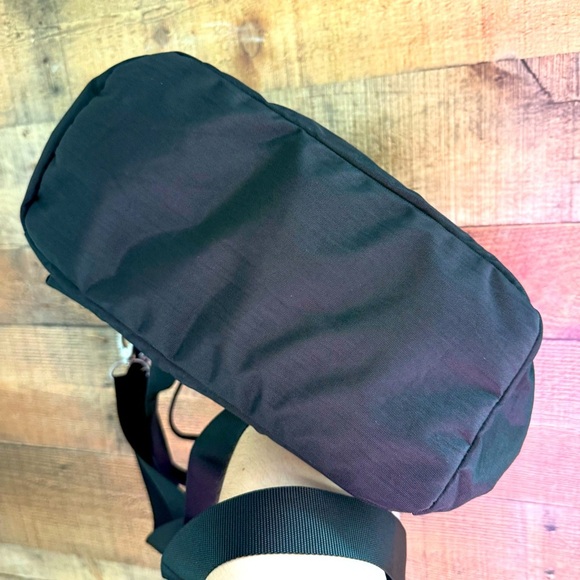 Baggallini All Set 3 In 1 Tote Backpack - Picture 15 of 16